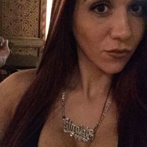 Meet your Posher, Stefanie